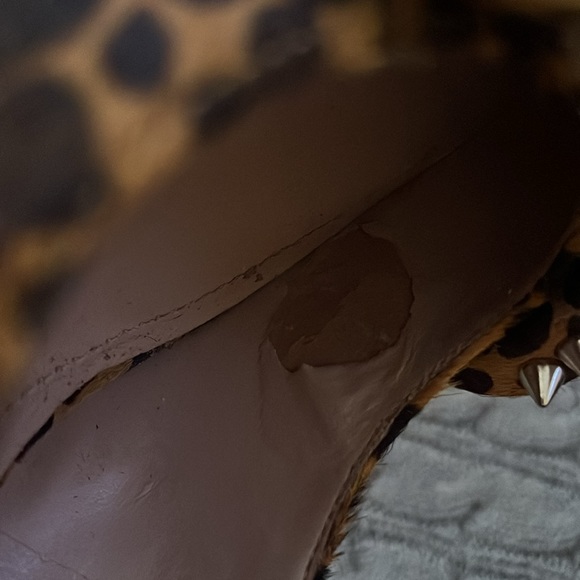 Spotted Brown cheetah pony studded Vince Camuto heels - Picture 5 of 7